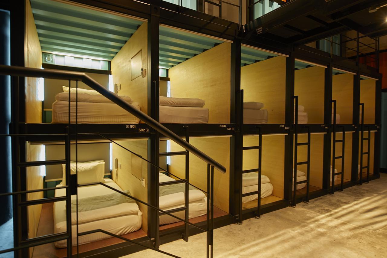 Capsuletransit Landside - Airport - Public Area - Gateway Klia T2, Lvl 1 Capsule hotel *